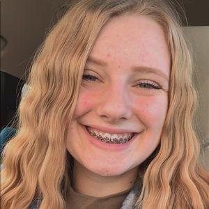 Meet your Posher, Briana